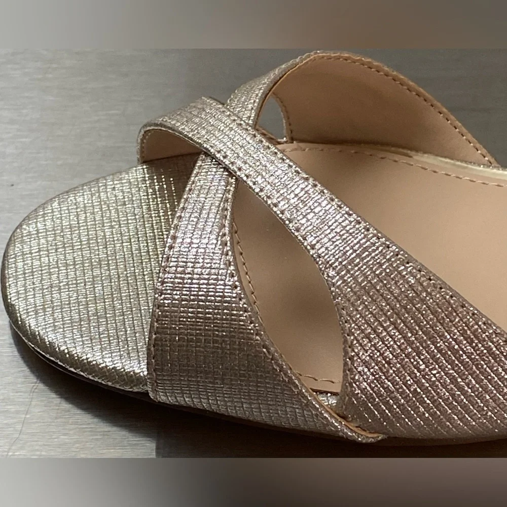 NEW… WOMENS NINA METALLIC GLITTER ELEGANT WEDGE SANDALS. 8